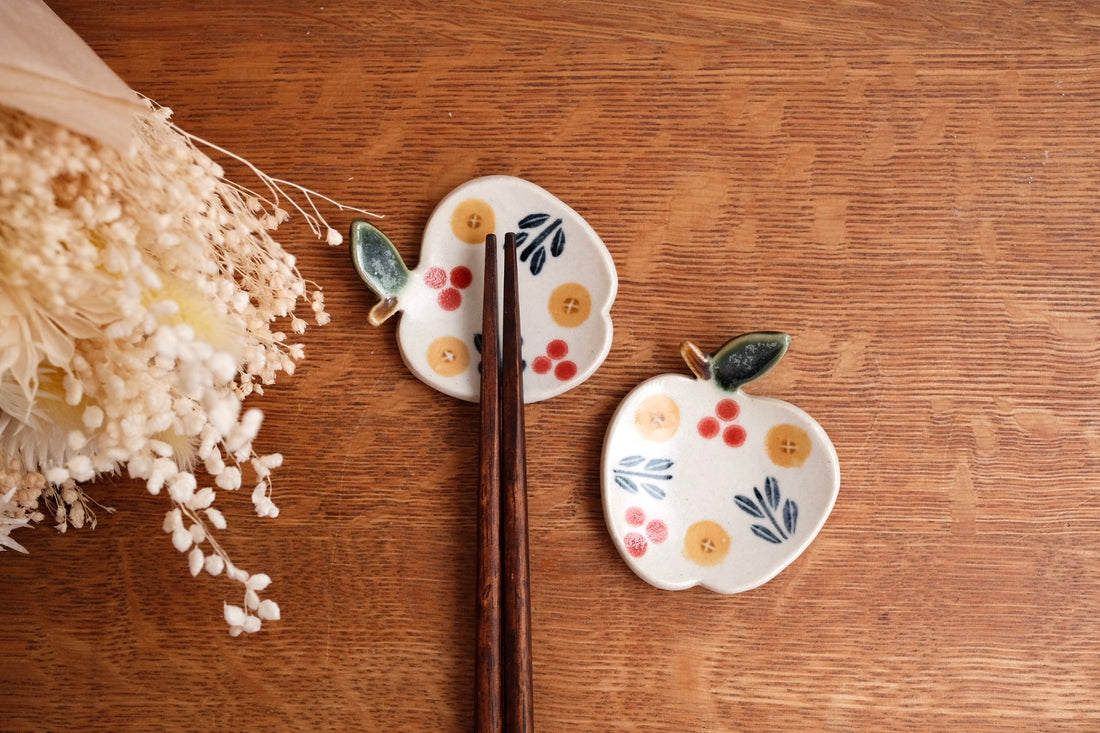 Kumiko Ishikawa 石川久美子 Chopstick Rest KI17