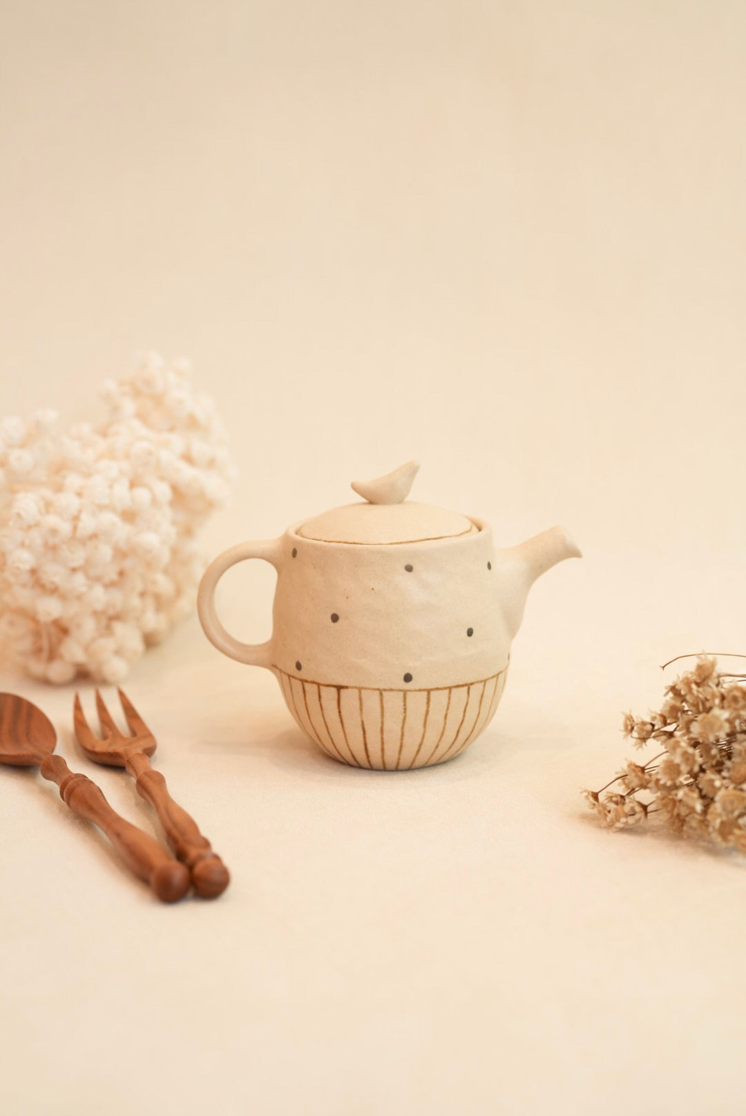 Chiho Yoshida 穗屋工房 Tea Pot - Line & Dots CY18