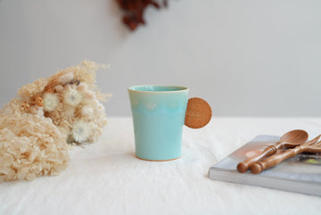 TAMA10- Cookie Handle Mug - Blue & Biscuit TA18