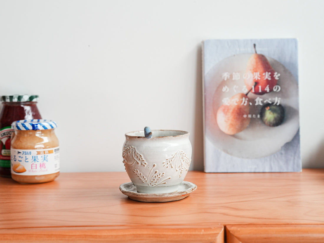 Satomi Motohashi 本橋里美 Bird Mug and Saucer - White SM16