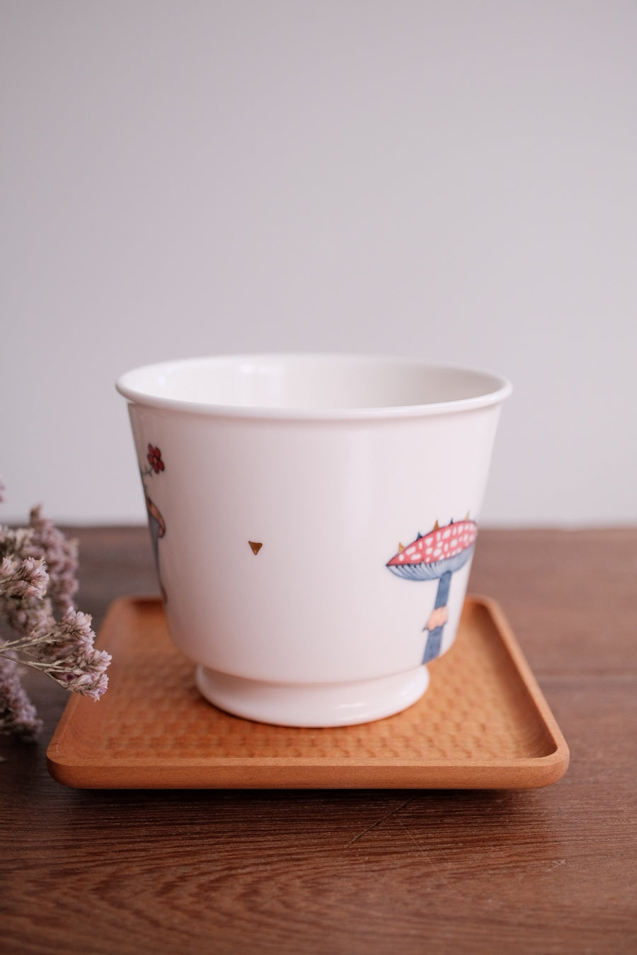 QIU Studio- Red Mushroom Tea/Coffee Cup