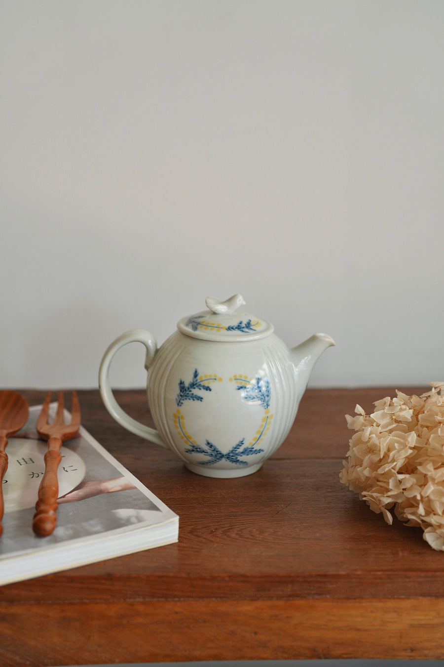 Maya Inamura 稲村真耶 Mimosa Teapot MI11 – Yochi Cups