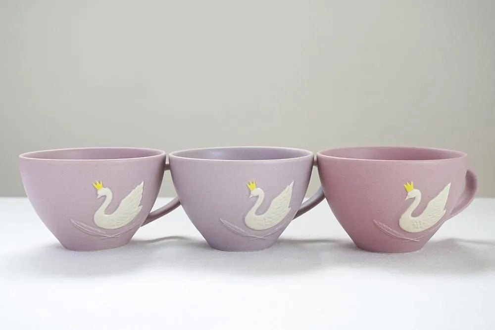 Mashiko Pottery Yoshizawa Swan Mug