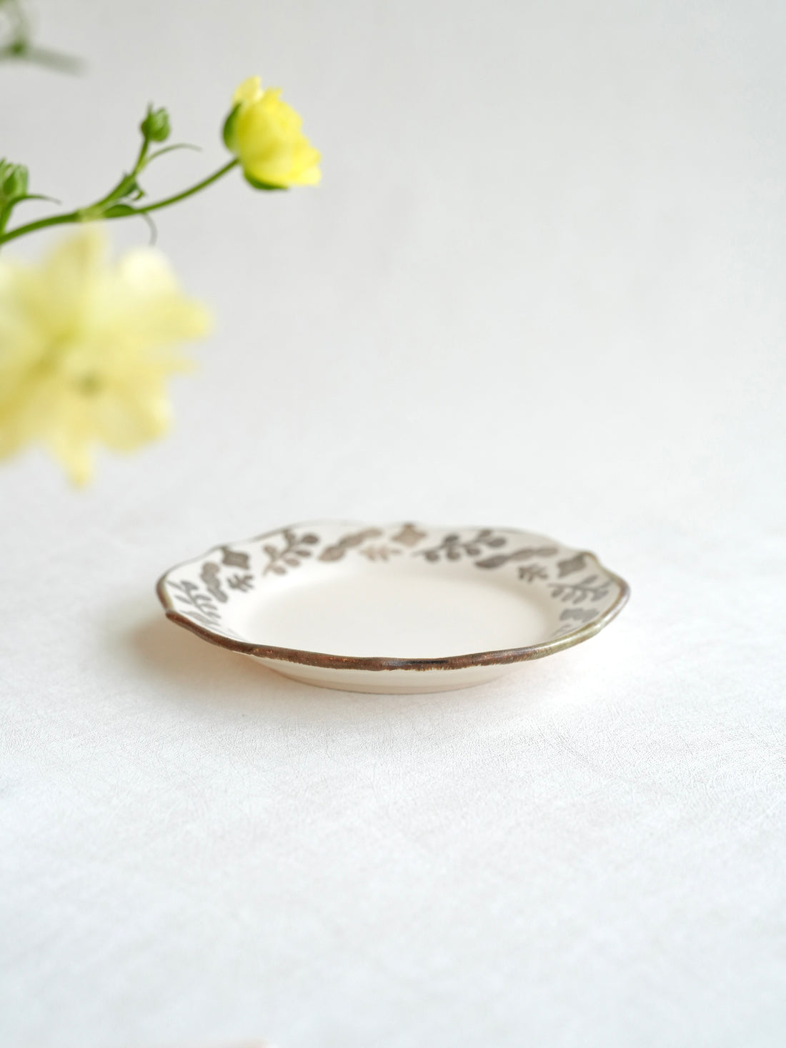 かとうようこ Yoko Kato Flower Plate