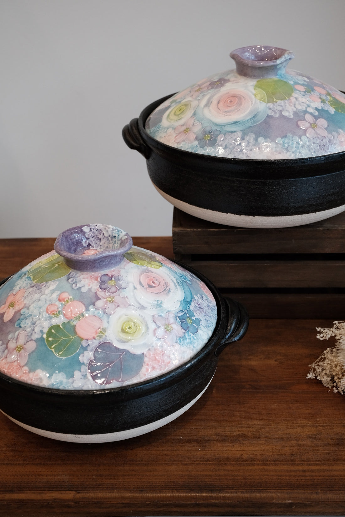 Setoware Flower Donabe Claypot - Rose Garden