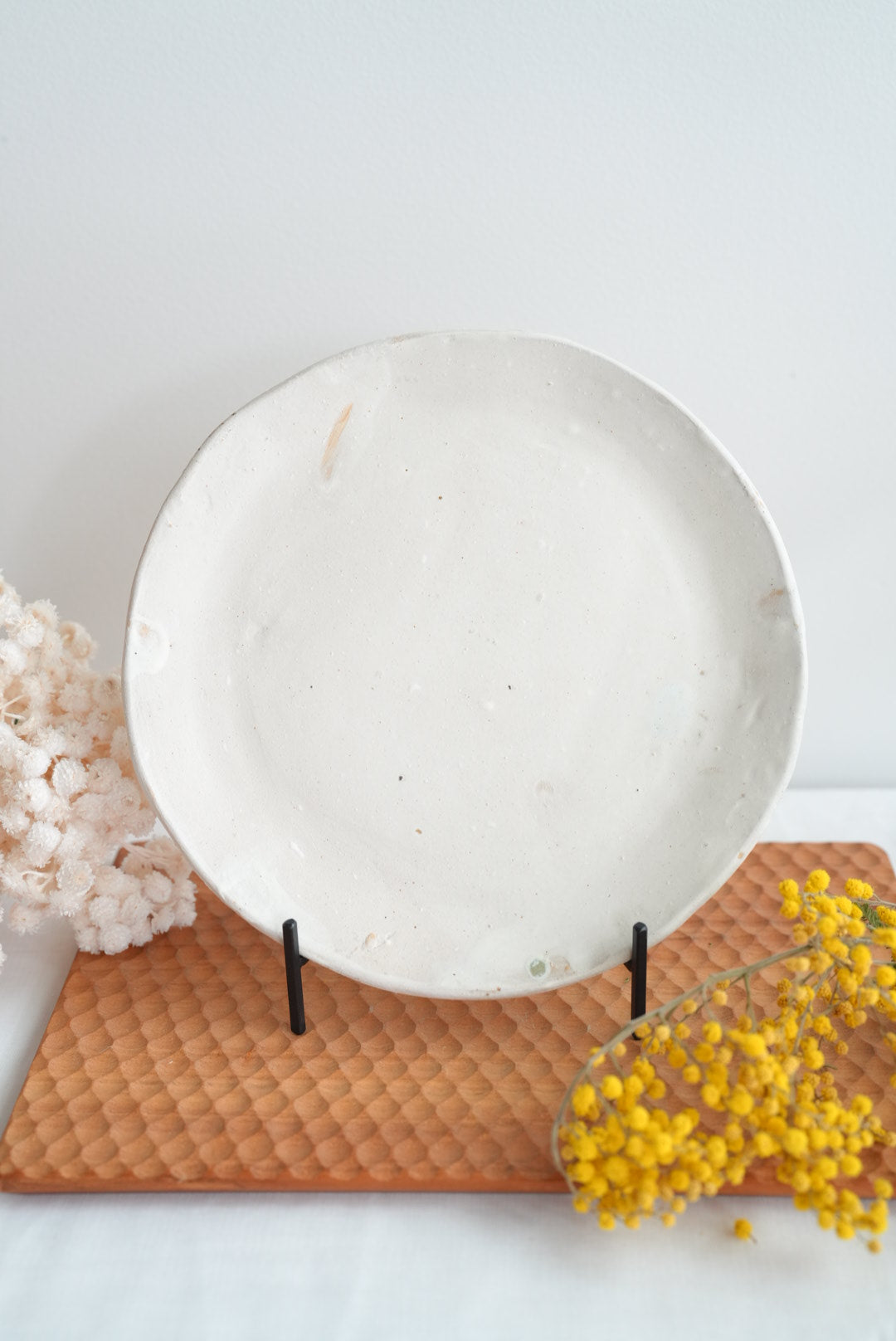 Tatsuo Horimizu 堀水達雄 White Round Plate TH04