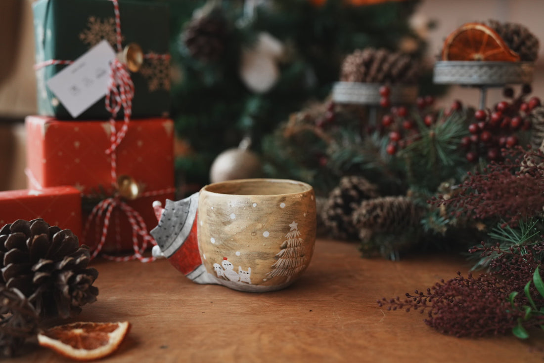 Fumiko Tsuchihashi 土橋文子 - Christmas Mug FT22