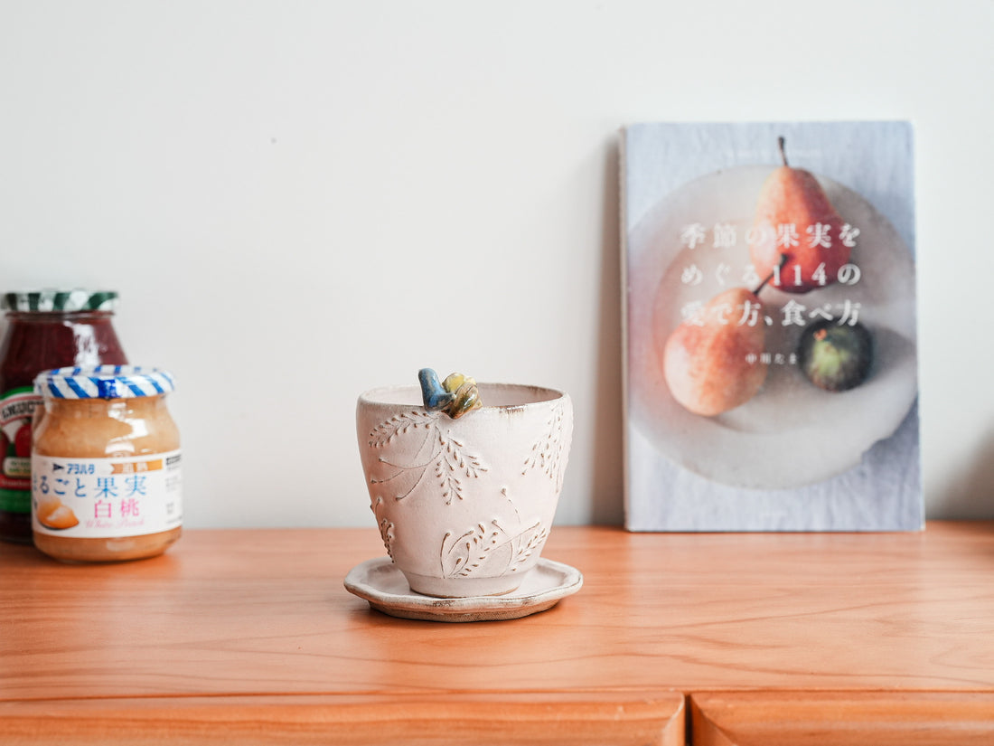 Satomi Motohashi 本橋里美 Bird and Flower Cup and Saucer SM17