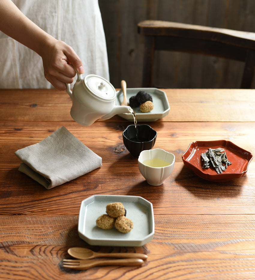 Studio M' Jasmin Teapot