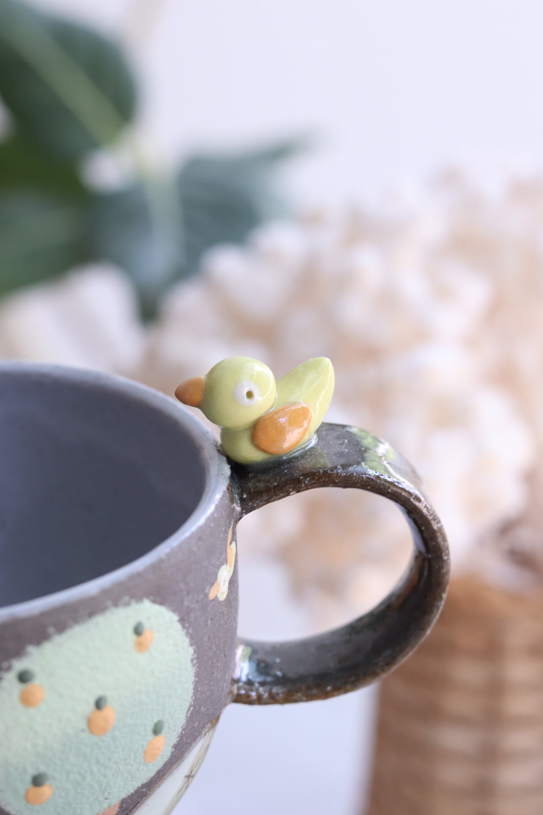 Akemi Nakamura 中村明美 Mug with Animal Deco Handle AN04