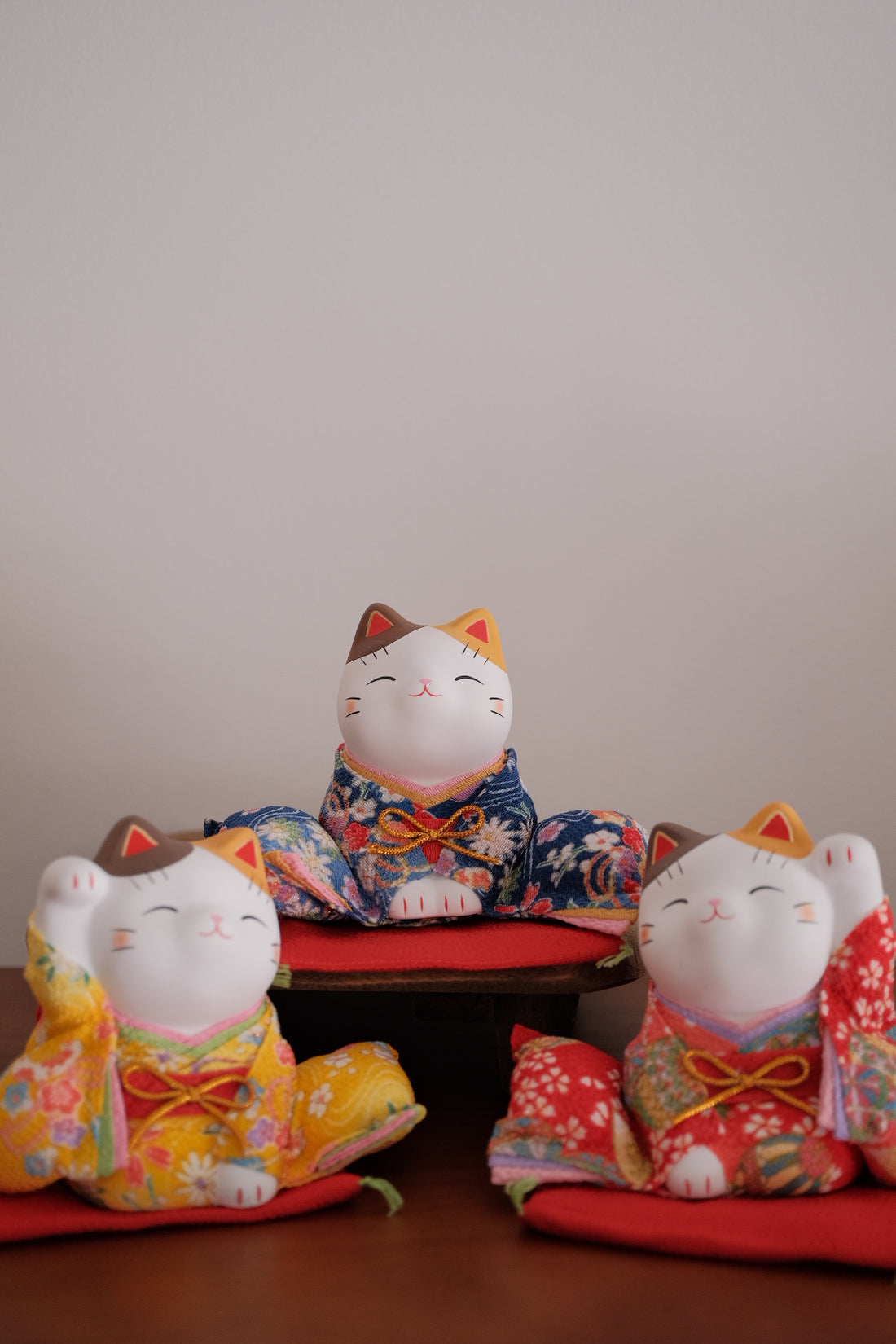 Maneki-neko Kimono Lucky Cat