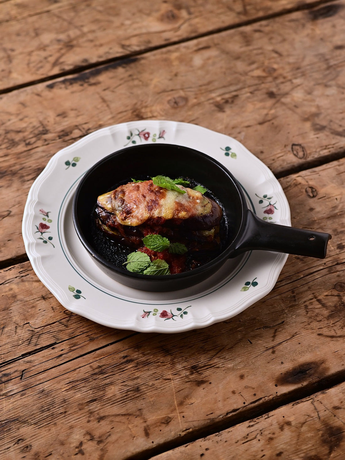 Studio M' Rosier Round Large Plate