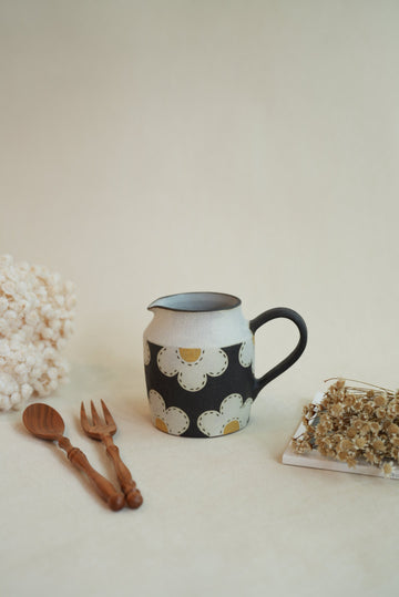 Kei Mitsumochi ミツ持啓 Flower Jug- Black KM81