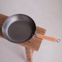 Yamada Kogyosho 山田工業所 HANAKO+a Frying Pan with Wooden Handle