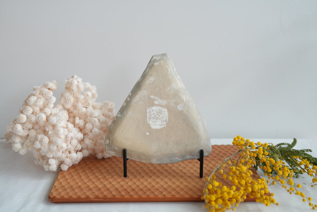 Sayo Horimizu 堀水小夜 Triangle Plate SH05