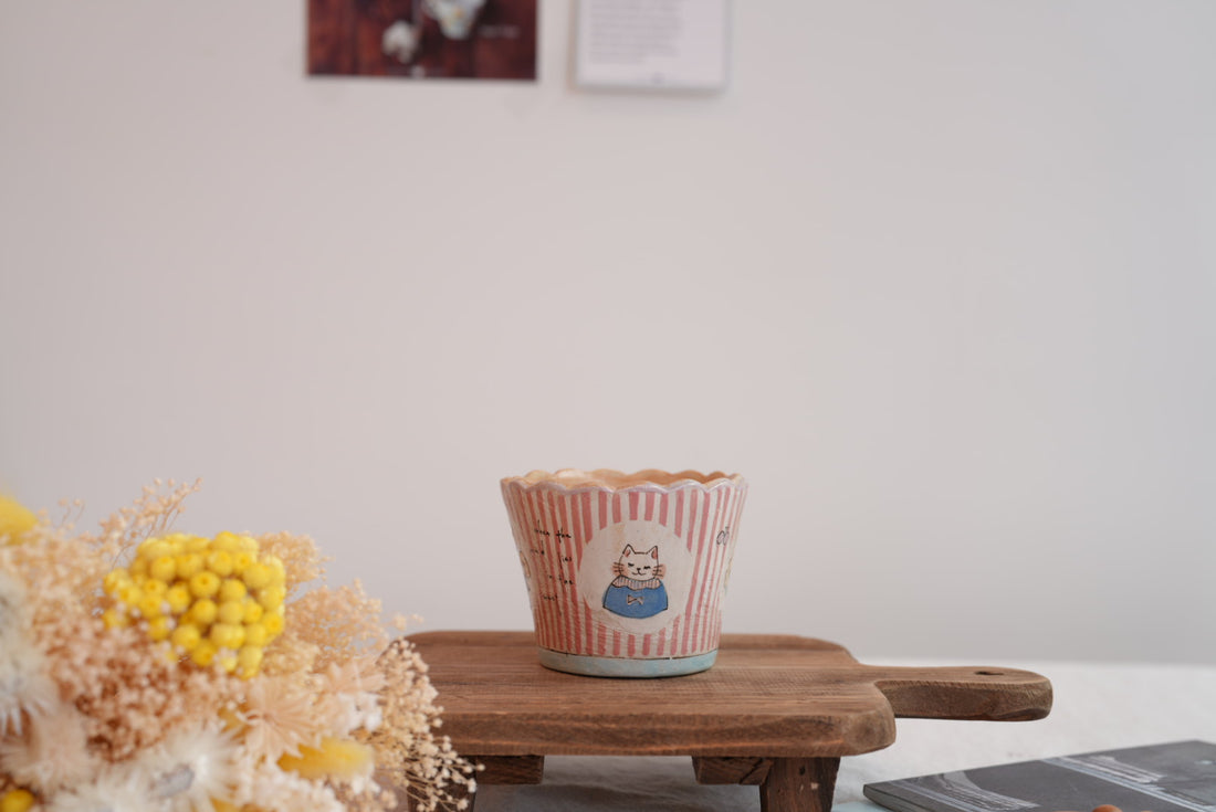 Cozy Nook - Patterned Free Cup with Line Details- CN16 #1