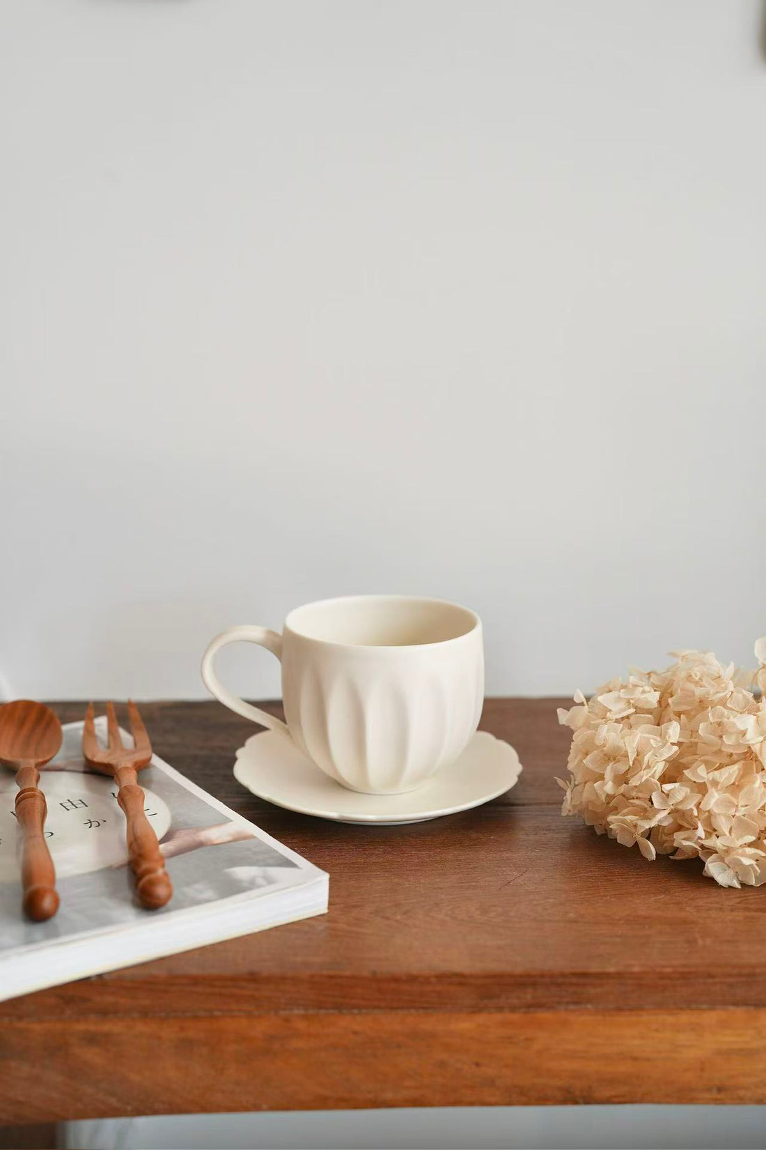 Yuko Hiramatsu 平松祐子 Round Mug with Saucer Set YH02