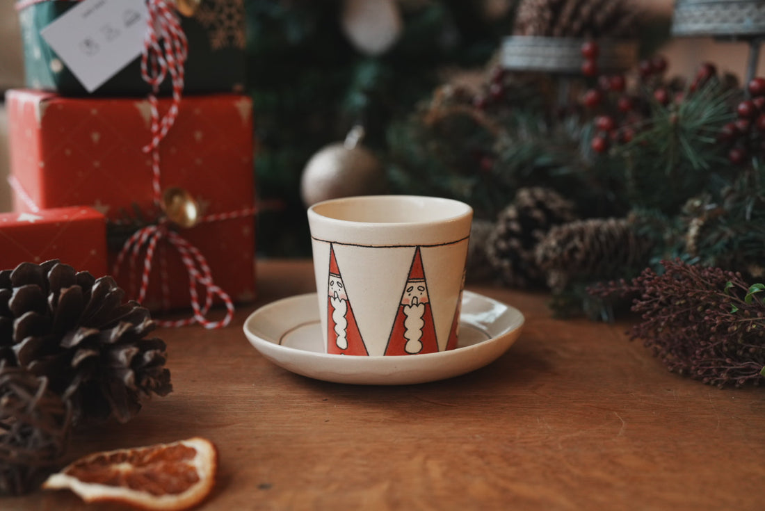 Kinobori 伊藤きのぼり Christmas Saucer KB02