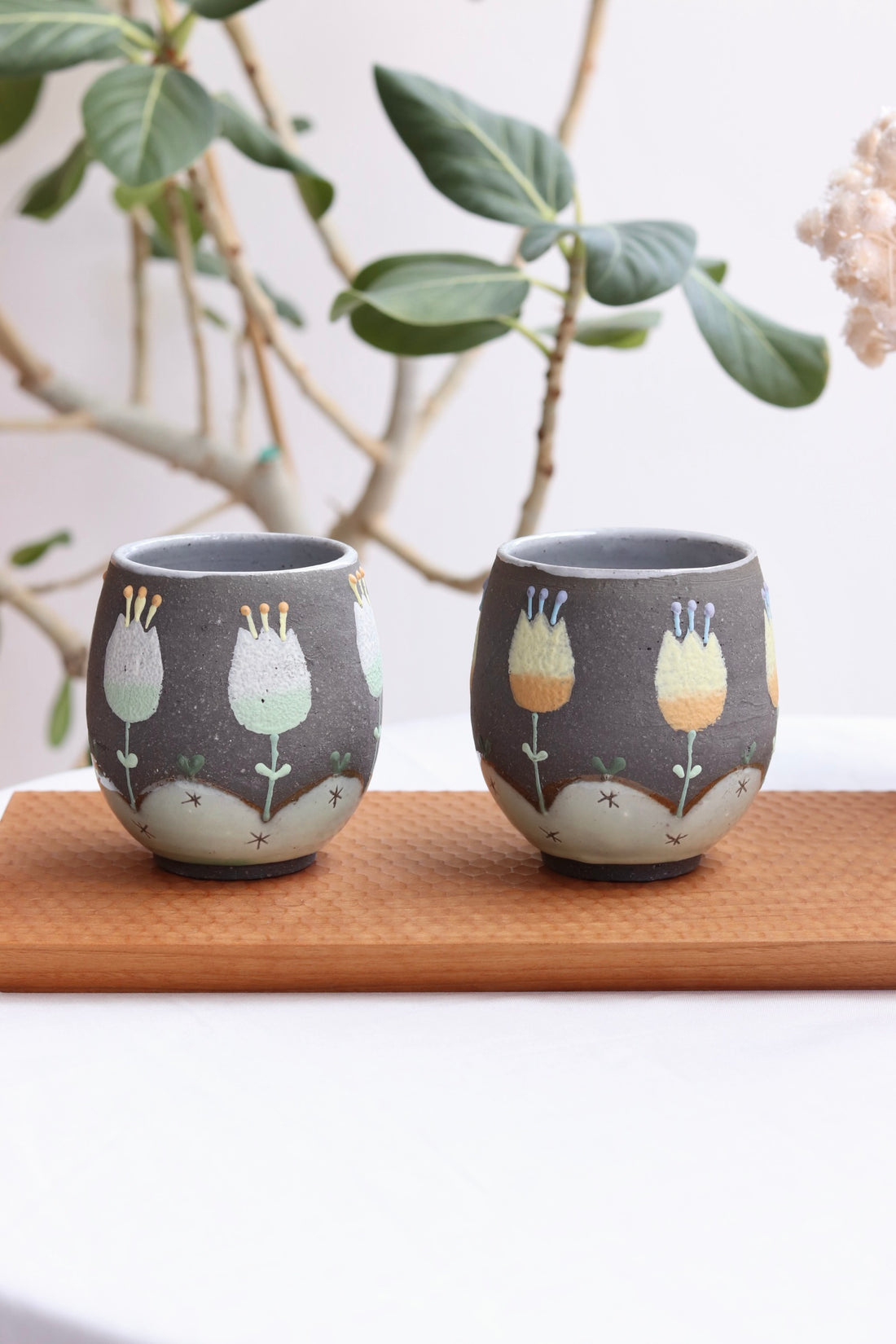 Akemi Nakamura 中村明美 Tulip Teacup AN12