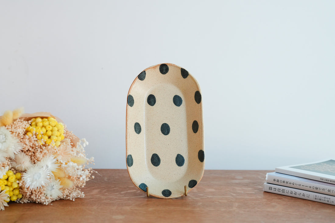 Ken Aoki 青木挙 Long Oval Plate KE01