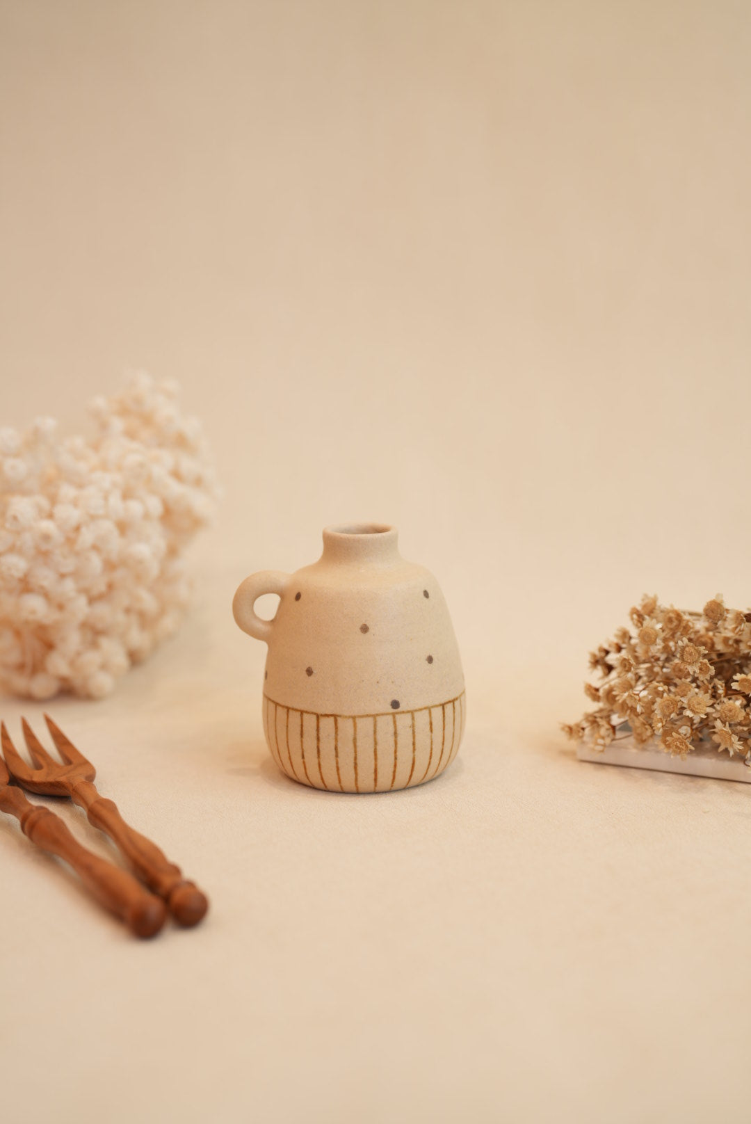 Chiho Yoshida 穗屋工房- Round Shaped Vase CY01