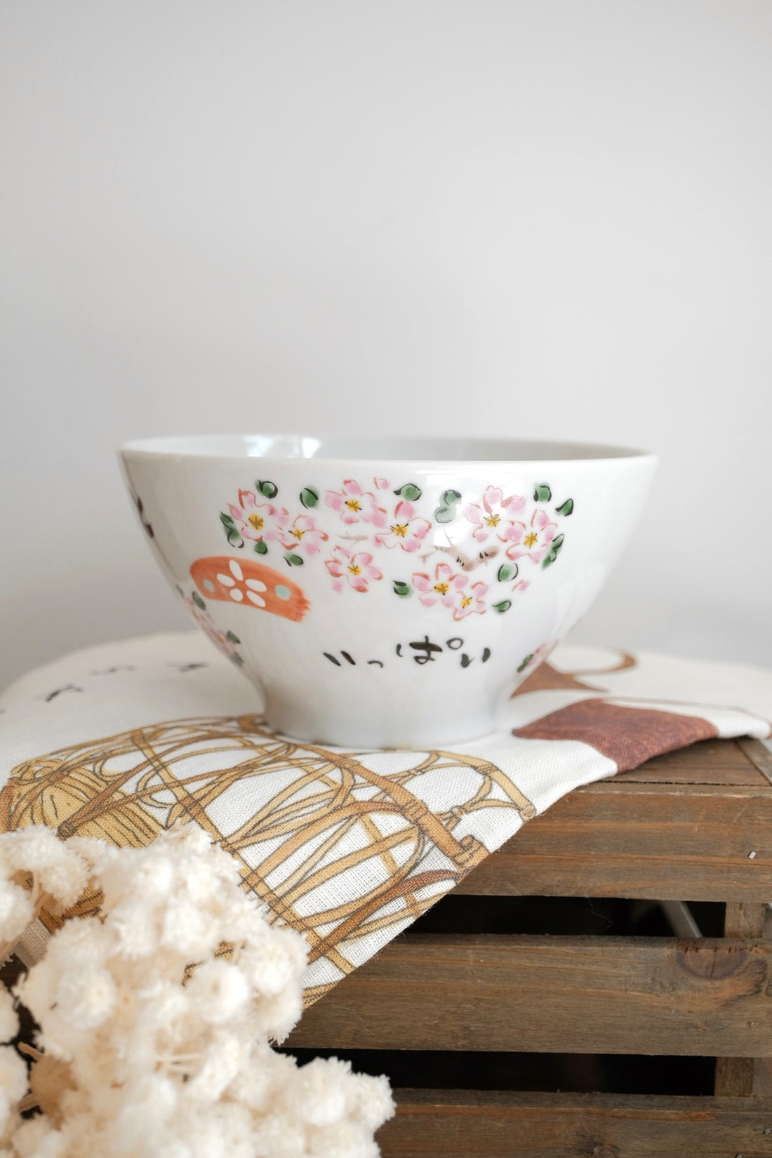 夕立窯 Fully Handmade Ramen Bowl - Sakura & Rabbit