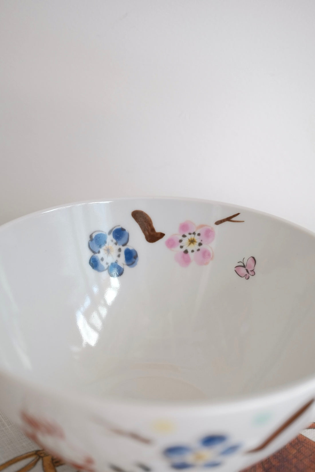夕立窯 Fully Handmade Ramen Bowl - Large Sakura & Rabbit