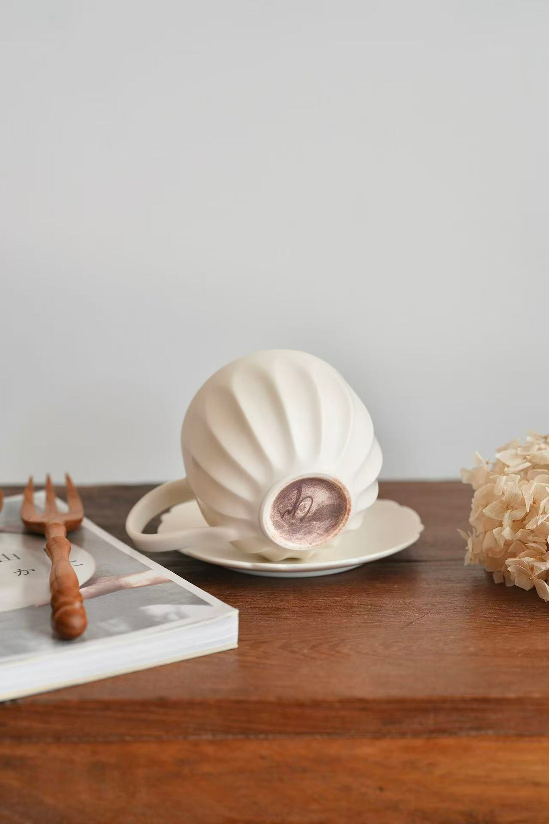 Yuko Hiramatsu 平松祐子 Round Mug with Saucer Set YH02