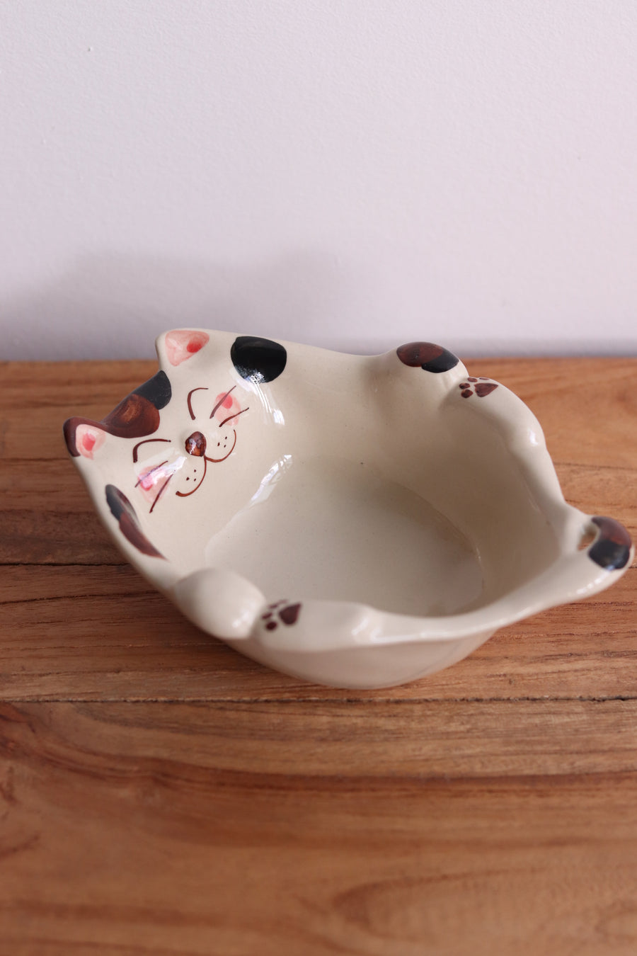 Hasami Arita ware Friendly Cat Small Bowl