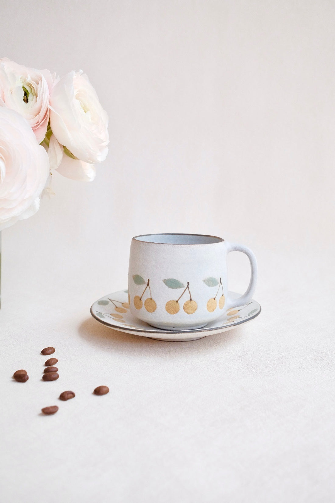 Kei Mitsumochi ミツ持啓 Cherry Mug with Saucer - Yellow  KM12