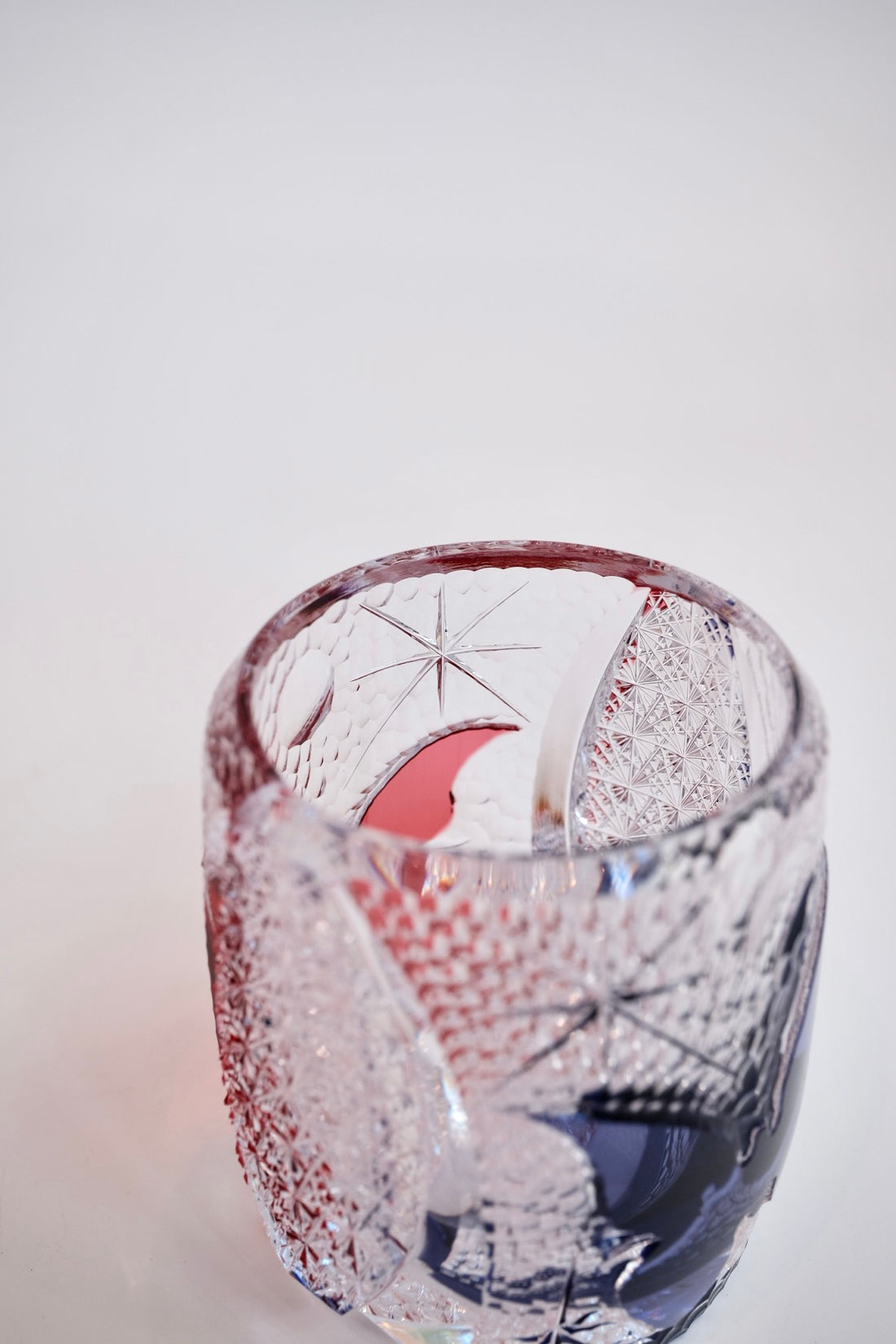 Edo Kiriko Whisky Glass Rock Glass "Butterfly" Purple/Red by Junichi Nabetani, Master of traditional crafts