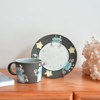 Akemi Nakamura 中村明美 Animal Mug with Saucer AN09