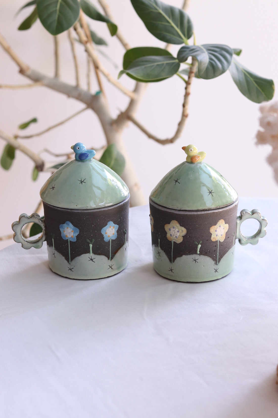 Akemi Nakamura 中村明美 Mug with Lid AN02