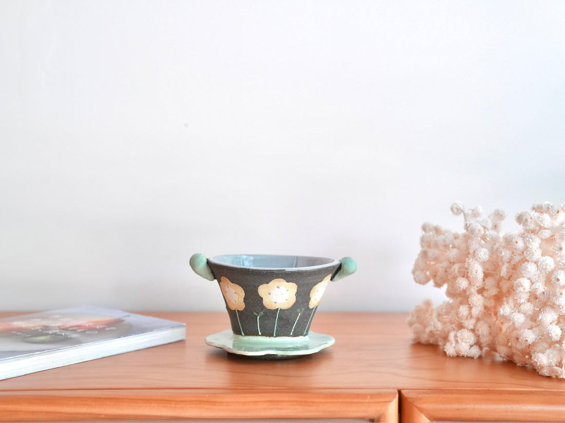 Akemi Nakamura 中村明美 Coffee Filter with Jug AN14
