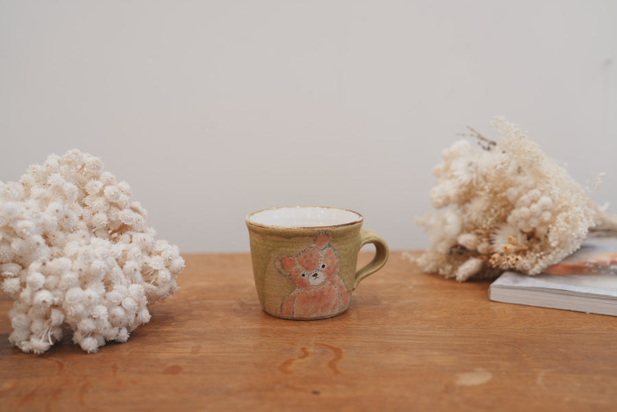 Tomoko Kubo コンガリ舍 Yellow Bear Mug TK08