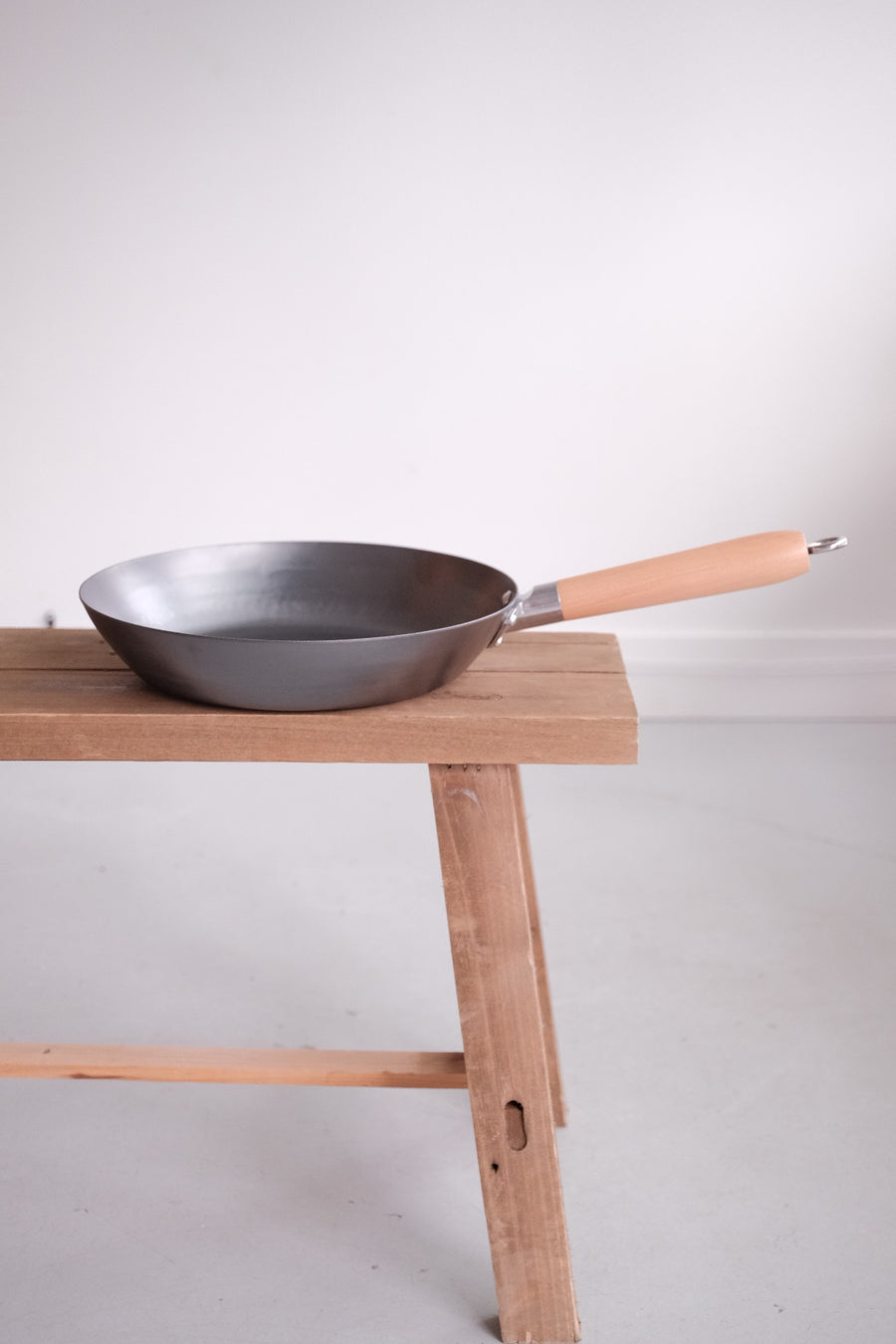 Yamada Kogyosho 山田工業所 HANAKO+a Frying Pan with Wooden Handle