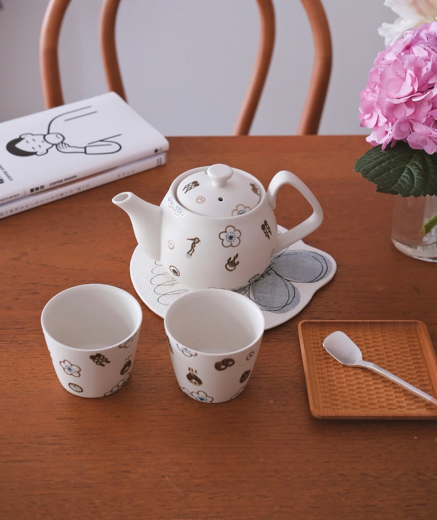 Tobe-ware Golden Ume Tea Cup & Teapot Collection