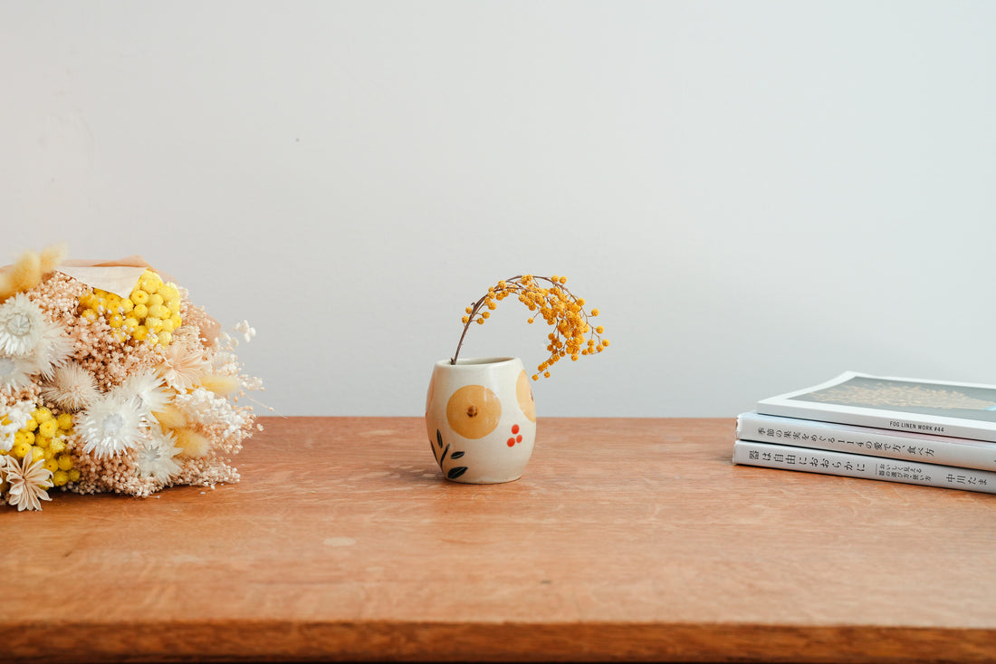 Kumiko Ishikawa 石川久美子 Flower Vase KI19