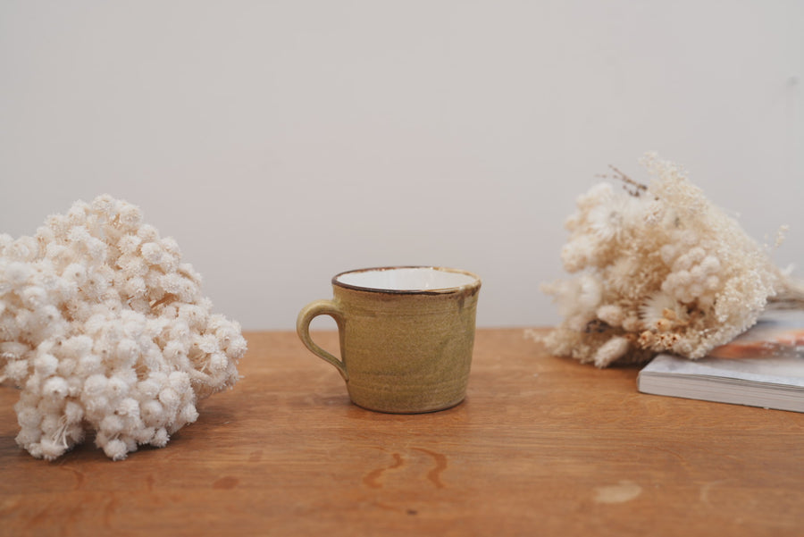 Tomoko Kubo コンガリ舍 Cat Mug TK07