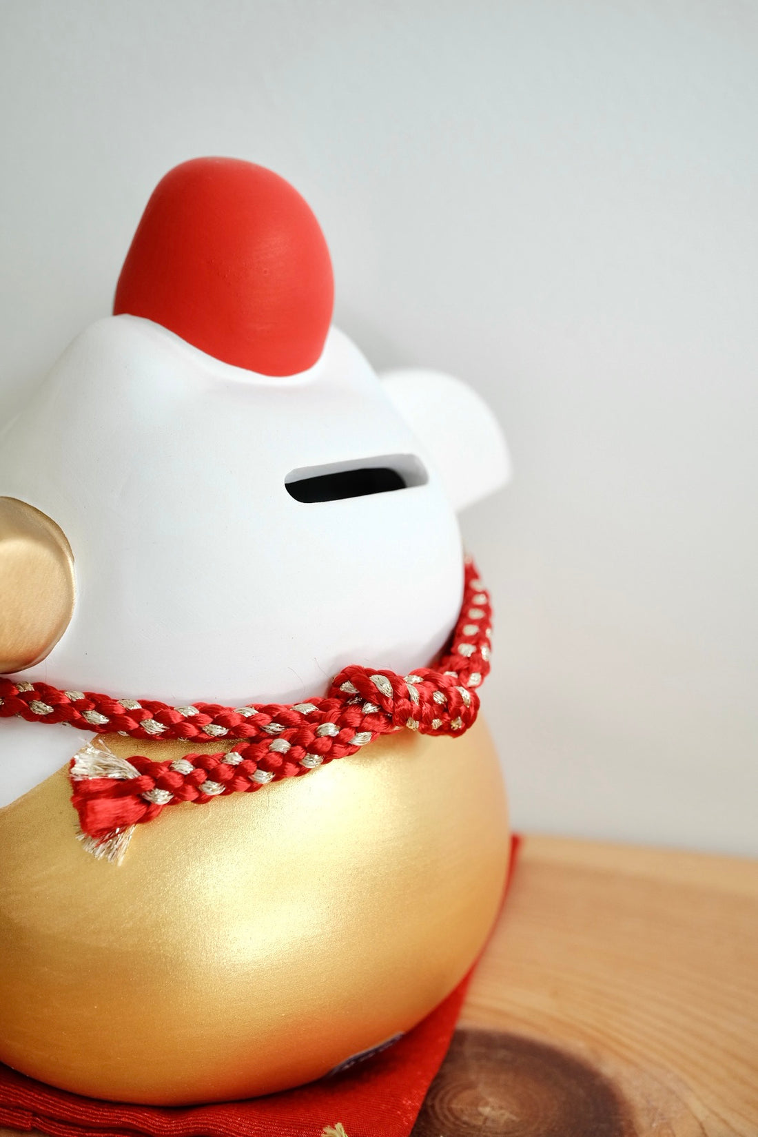Yakushigama 薬師窯 Lucky Cat Money Jar