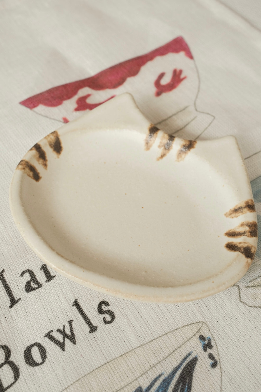 Mashiko Pottery Yoshizawa Neko Mini Dish