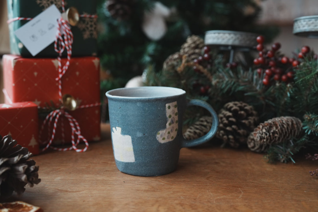 Haruko Harada 原田晴子 Christmas Straight Mug - HH37