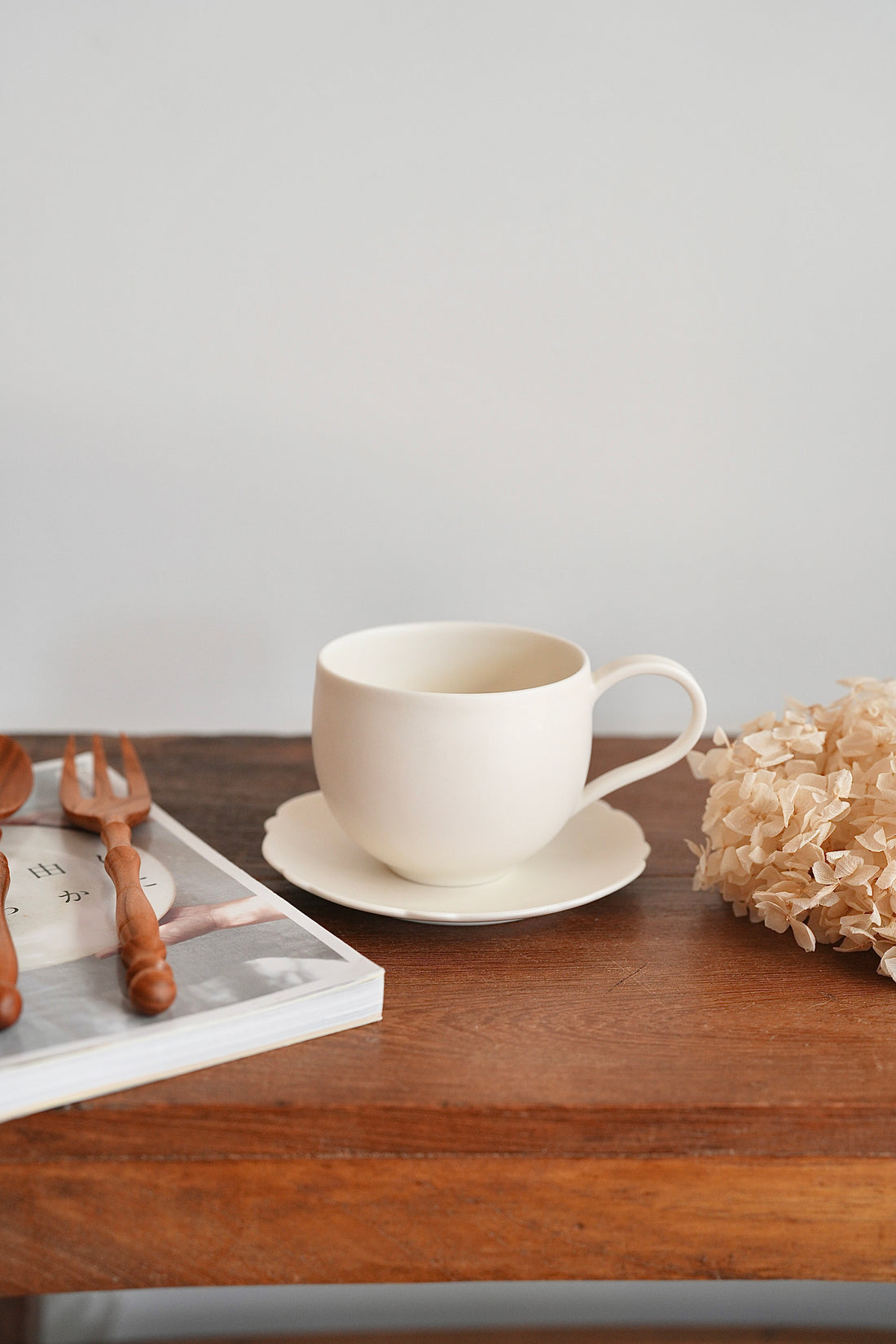 Yuko Hiramatsu 平松祐子 Round Mug with Saucer Set YH03