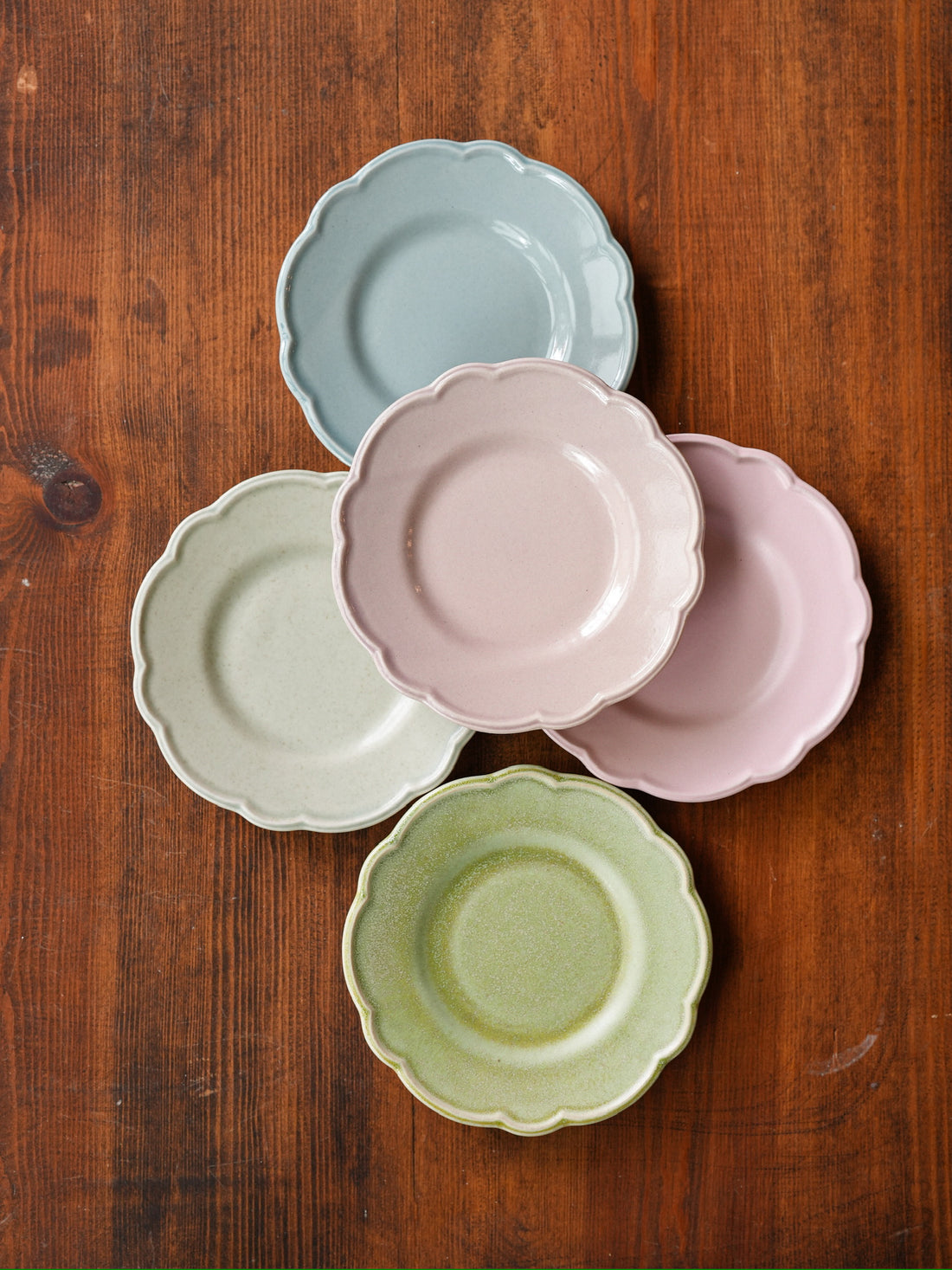 Atelier Gyuusha Small Floral Shape Round Plate