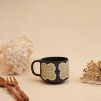 Kei Mitsumochi ミツ持啓 Flower with Black Background Mug - Green KM62