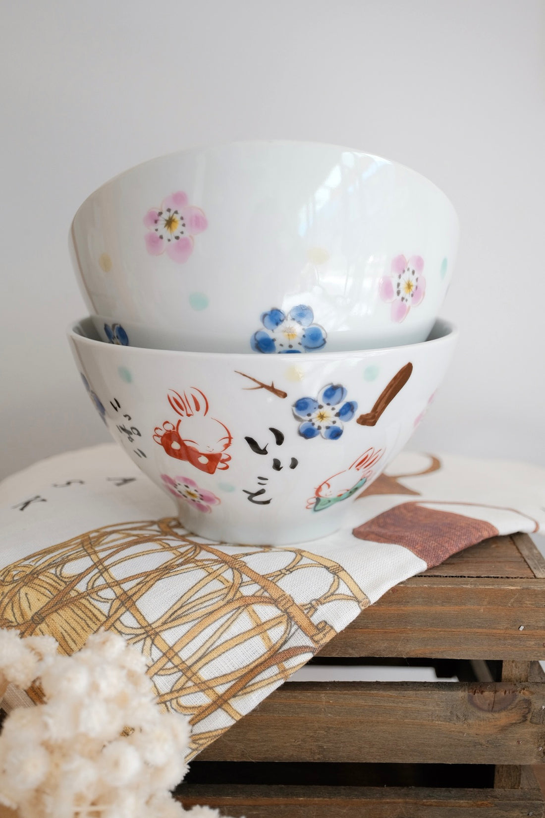夕立窯 Fully Handmade Ramen Bowl - Large Sakura & Rabbit