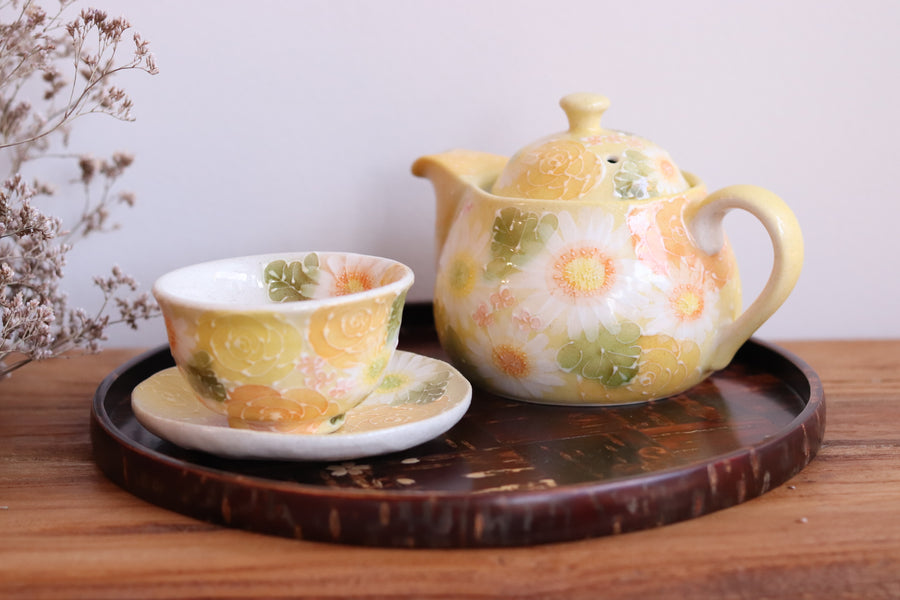 Seto Ware Flower Teapot and Tea cup with Saucer -Yellow