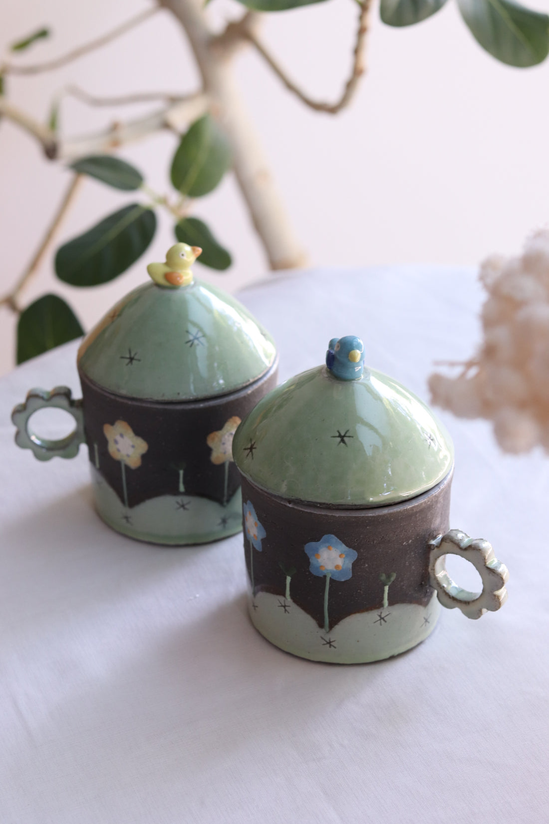 Akemi Nakamura 中村明美 Mug with Lid AN02