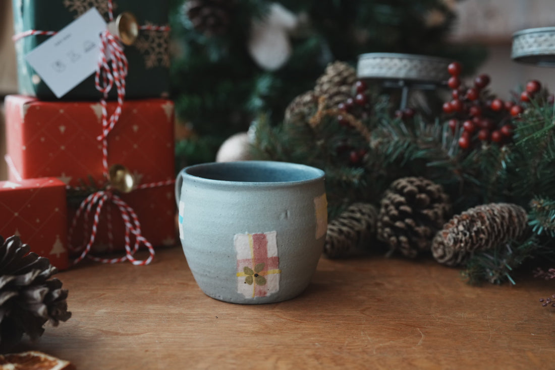 Haruko Harada 原田晴子 Christmas Round Mug - HH37