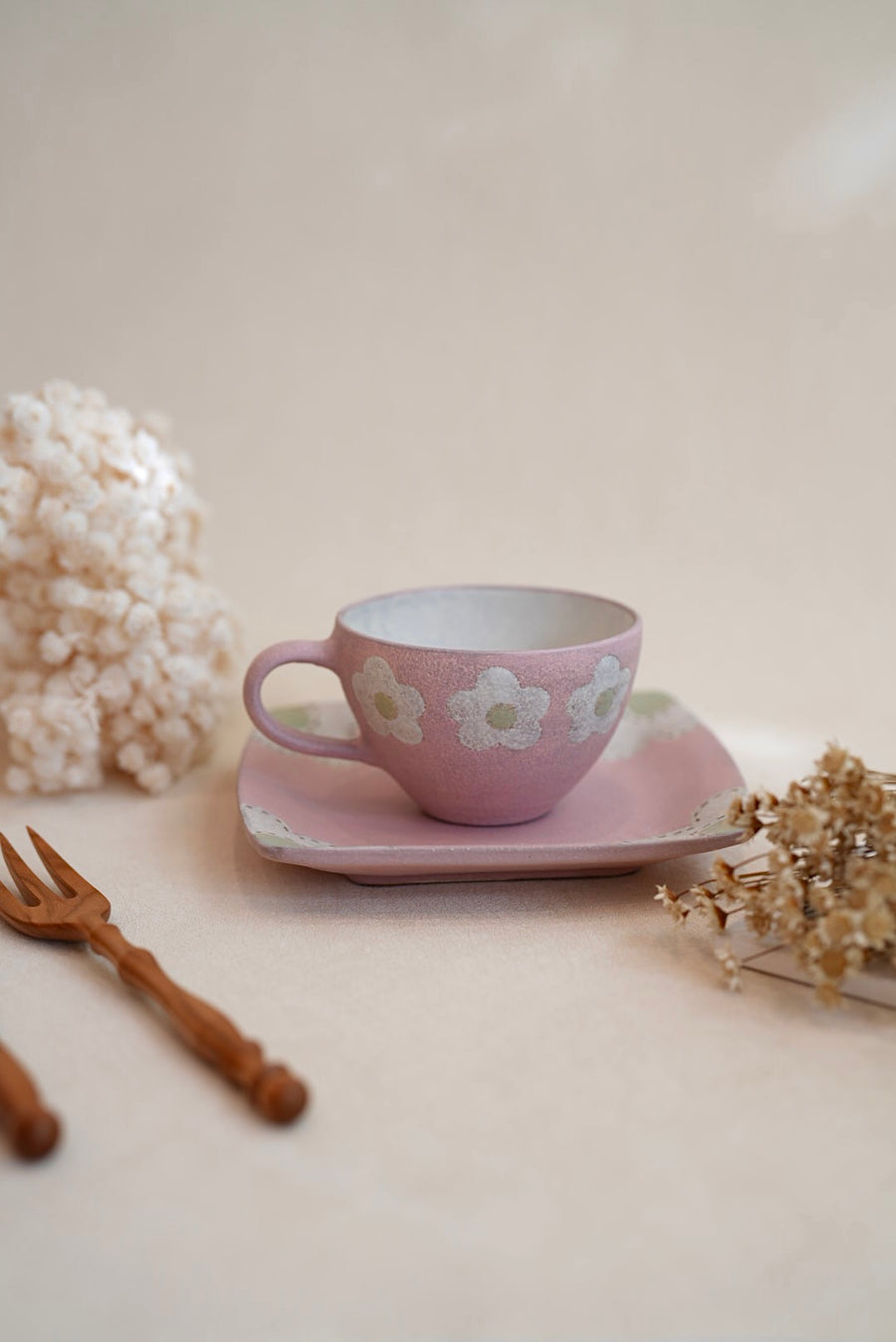 Kei Mitsumochi ミツ持啓 17cm Square Plate - Pink Flower KM28